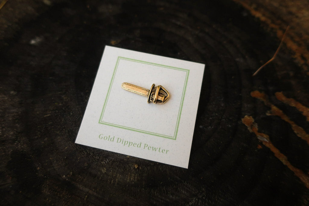 Chainsaw Gold Lapel Pin